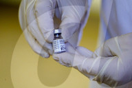 NEWS - Coronavirus:  Impfstart in Köln - Erste Bewohner von Pflegeheimen werden geimpft