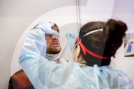 NEWS - Coronavirus: Grösste Corona-Testlinie in den Niederlanden: 7000 Menschen werden pro Tag getestet