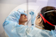 NEWS - Coronavirus: Grösste Corona-Testlinie in den Niederlanden: 7000 Menschen werden pro Tag getestet