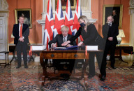 Boris Johnson Brexit Trade Deal Signing