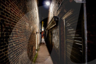 NEWS - Coronavirus:  Amsterdams Rotlichtbezirk im Lockdown