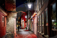 NEWS - Coronavirus:  Amsterdams Rotlichtbezirk im Lockdown