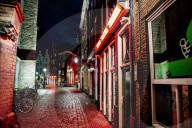 NEWS - Coronavirus:  Amsterdams Rotlichtbezirk im Lockdown