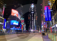 NEWS - So gut wie nichts los: Jahreswechsel am New Yorker Times Square