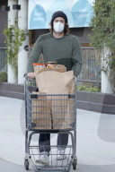 Los Angeles, CA, USA.January 05, 2021. 
Adam Brody is seen grocery shopping in Pacific Palisades. 