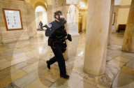 NEWS - USA: Trump-Mob stürmt das Capitol
