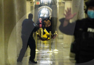 NEWS - USA: Trump-Mob stürmt das Capitol