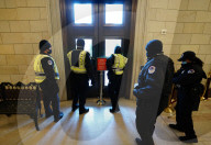 NEWS - USA: Trump-Mob stürmt das Capitol