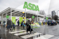 Supermarkets warn of shortages due to new Covid-19 strain