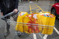 Supermarkets warn of shortages due to new Covid-19 strain