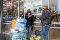 Supermarkets warn of shortages due to new Covid-19 strain