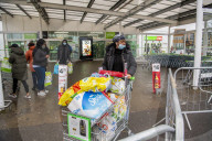 Supermarkets warn of shortages due to new Covid-19 strain
