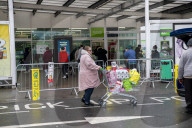 Supermarkets warn of shortages due to new Covid-19 strain