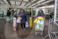 Supermarkets warn of shortages due to new Covid-19 strain