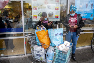 Supermarkets warn of shortages due to new Covid-19 strain