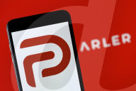 NEWS - Google und Apple verbannen Socialmedia-App "Parler"