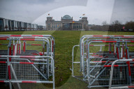 NEWS - Sicherheitsvorkehrungen am Reichstagsgebäude in Berlin