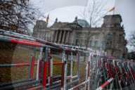 NEWS - Sicherheitsvorkehrungen am Reichstagsgebäude in Berlin