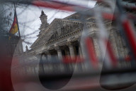 NEWS - Sicherheitsvorkehrungen am Reichstagsgebäude in Berlin