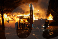 NEWS - Grossbrand zerstört Lagerhallenkomplex in Hamburg