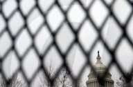 NEWS - Absperrgitter am U.S. Capitol in Washington