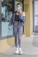PREMIUM EXCLUSIVE Hailey Baldwin out after long break in Hawaii joins friend Kendall Jenner