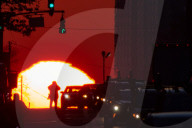 FEATURE - Sonnenaufgang in der 42nd Street in Manhattan
