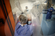 NEWS - Coronavirus: Das Umarmungszelt im New Castelli's Hospital in Rom