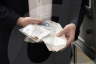 NEWS - Coronavirus:  Die Firma Baumgartner & Rath GmbH in München produziert FFP2 Masken