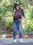 PREMIUM EXCLUSIVE Jennifer Garner seems worried as her ex Ben Affleck broke up with Ana