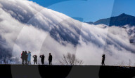 FEATURE - Malerischer Wolken-"Wasserfall" in Nanchuan, China