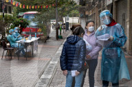 NEWS - Coronavirus: Mobile Covid-19-Testwagen in Hongkong