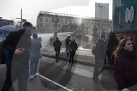 NEWS - Coronavirus: Ausschreitungen bei Protesten gegen Lockdown