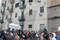 NEWS - Verstorben bei der TikTok Blackout Challenge: Beerdigung der zehnjährigen Antonella Sicomoro in Palermo