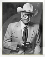 PORTRAIT - Hollywood Photo Archive