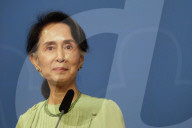 Aung San Suu Kyi meets Swedish PM