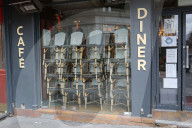 NEWS - Coronavirus: Geschlossene Cafés und Restaurants in Paris