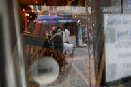 NEWS - Coronavirus: Geschlossene Cafés und Restaurants in Paris