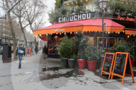NEWS - Coronavirus: Geschlossene Cafés und Restaurants in Paris