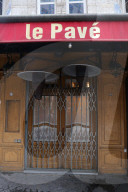 NEWS - Coronavirus: Geschlossene Cafés und Restaurants in Paris