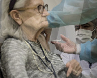 NEWS - Coronavirus: Impfung von Betagten in Strasbourg