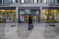 NEWS - Mode-Onlinehändler Asos übernimmt Topshop