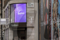 NEWS - Mode-Onlinehändler Asos übernimmt Topshop