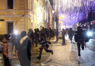 Protests Erupt Over Navalny Prison Sentencing - Russia