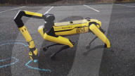 FEATURE - Roboter-Hund ist mit einem Arm noch vielseitiger einsetzbar
