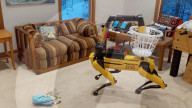 FEATURE - Roboter-Hund ist mit einem Arm noch vielseitiger einsetzbar