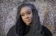 Young women of colour navigate the risky world of forex trading