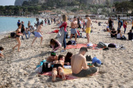 Summer temperatures crowded Mondello beach - Italy
