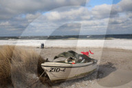 NEWS - Skurrile Eisskulpturen zieren die Molen und Häfen an der Ostsee