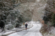 Strong winds and snow for the South East this moring as Storm Darcy contiues to cause chaos.